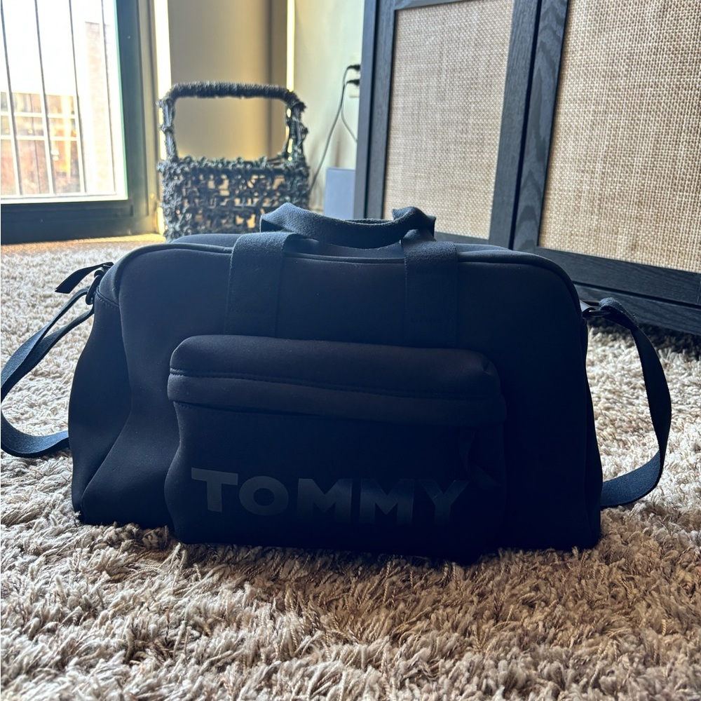 Tommy Hilfiger Black Women's Bag - Picture 3 of 3
